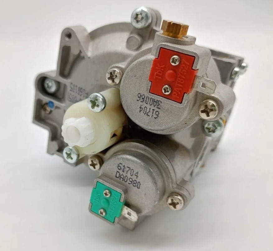 Газовый узел BOSCH WR10/13/15-2B Gas valve Газовый узел BOSCH WR10/13/15-2B Gas valve
