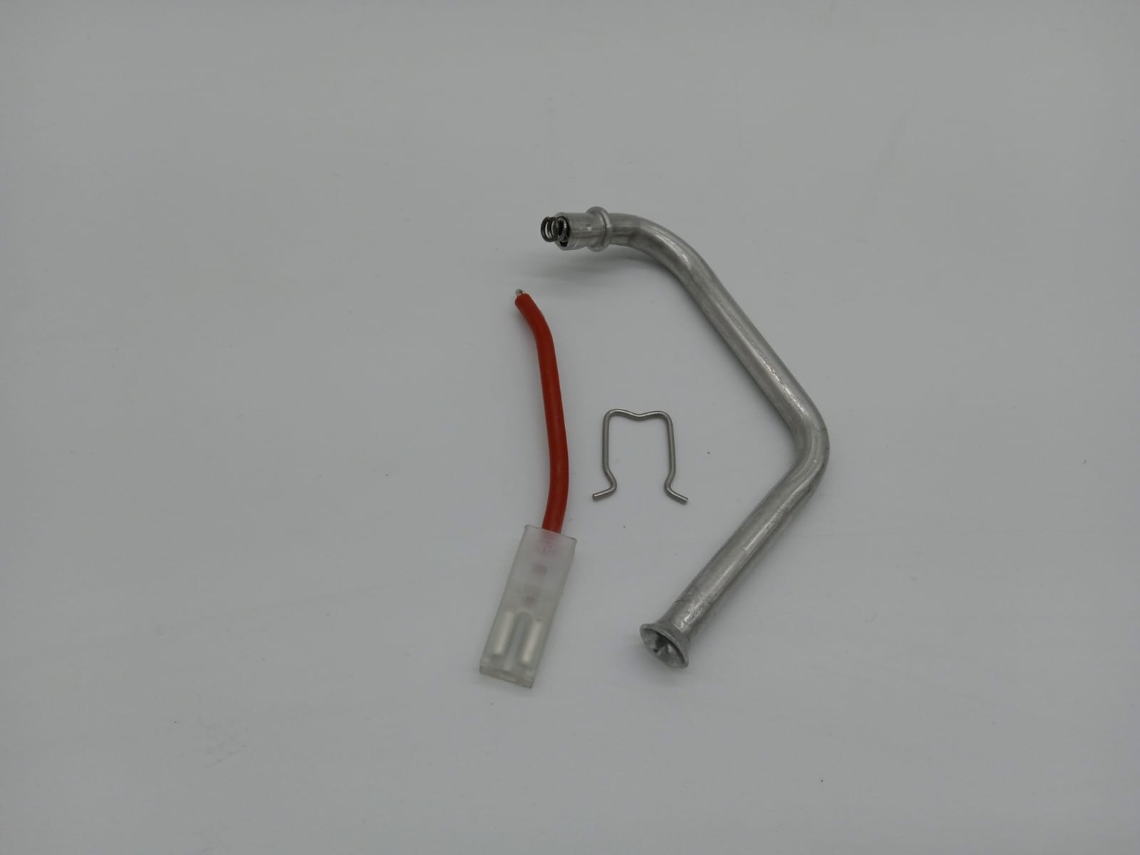 Трубка запальника Bosch WR10/13/15-2P 87007073690 Трубка запальника Bosch WR10/13/15-2P 87007073690